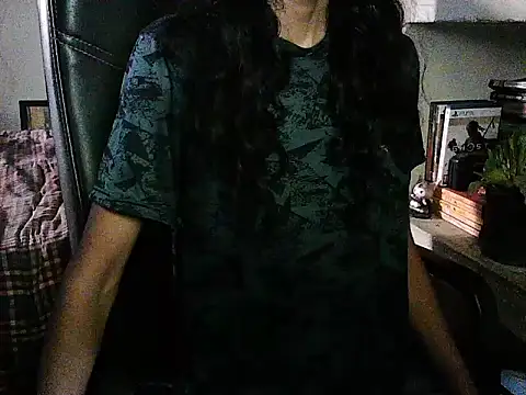 exude_diya live cam on StripChat