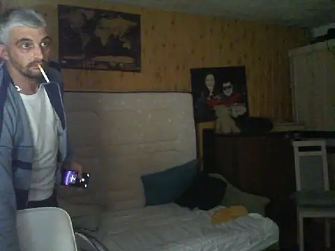 lenivec35 live cam on StripChat