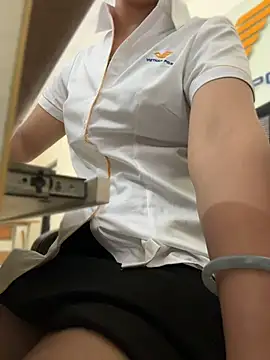 Uyenn02