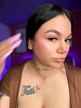 Megaan__More live cam on StripChat