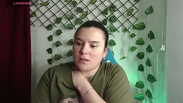 Nika_1_ live cam on StripChat