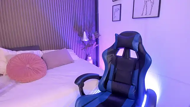 CaeliThalyana webcam