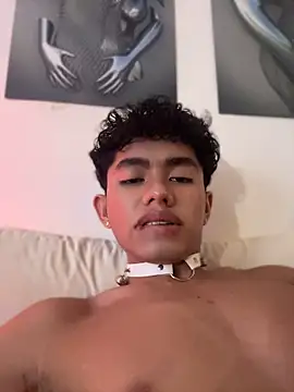 Dark_Asian1 webcam