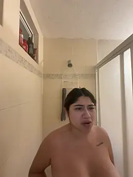 Webcam en directo de la chica Monica17