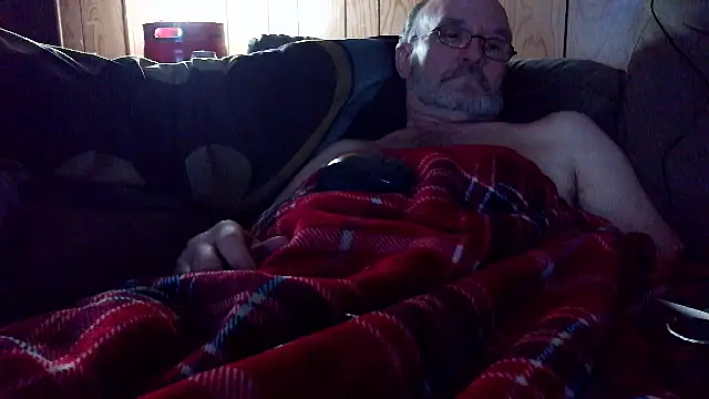 snickers1 (M grandpa) - to jerk off