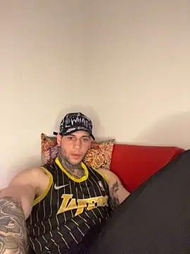 michael_fx1 live cam on StripChat