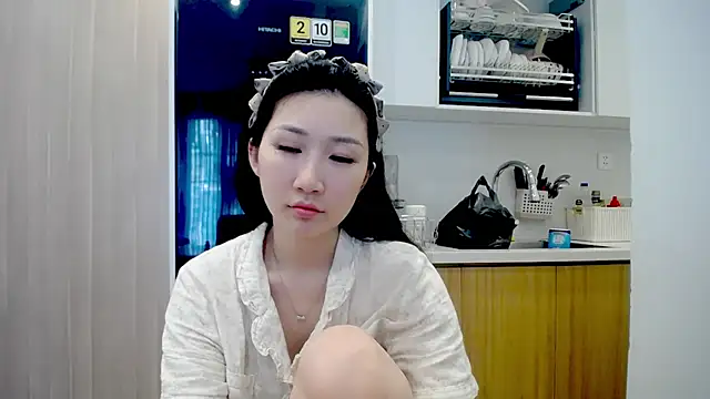 asiagirll (F young) - MAKE ME HAPPY