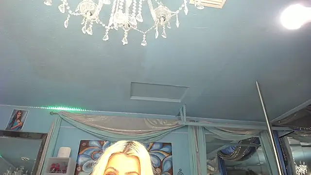 ADRIANNA_FOX