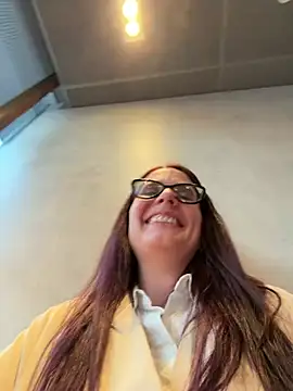 NataKitten live sex cam