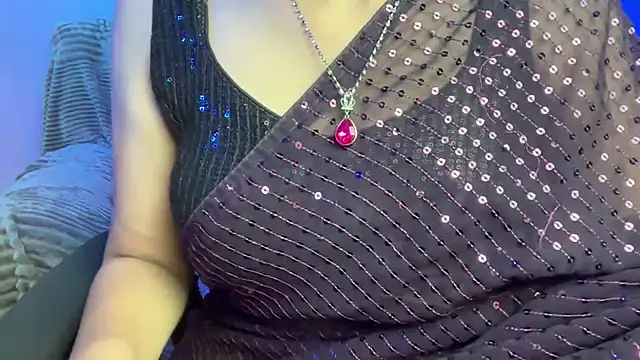 QueenAngelena webcam
