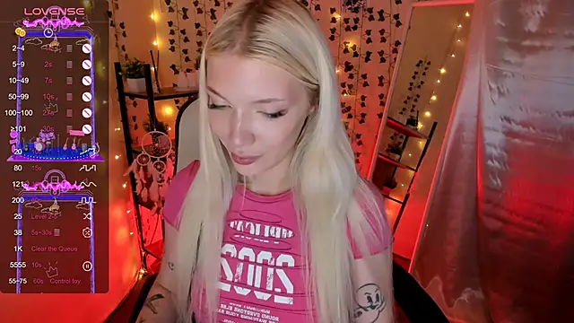 AnyaTaylor_ live cam on StripChat