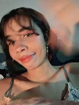 Sweetiedolly011 webcam