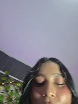 Sara_Chanel_