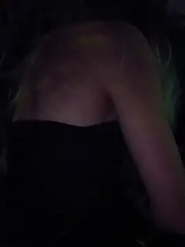 Chloe_StClaire webcam