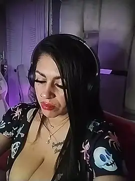 chelaqueen_