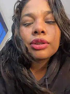 Rashell1_Queen webcam