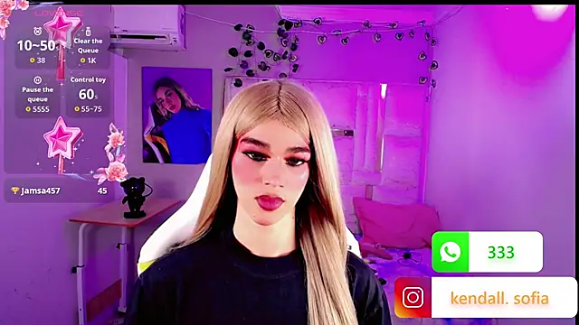 Sophiaa_doll_ live cam on StripChat
