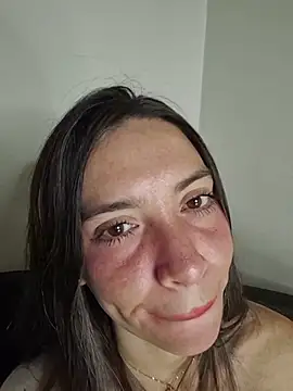 loveuu-bae webcam