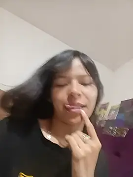 Ninffa_sweet25 webcam