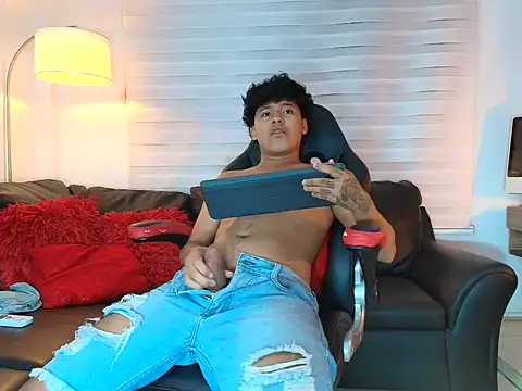 kristhofer_levis_ webcam