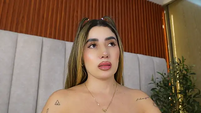Annyy_Rosse