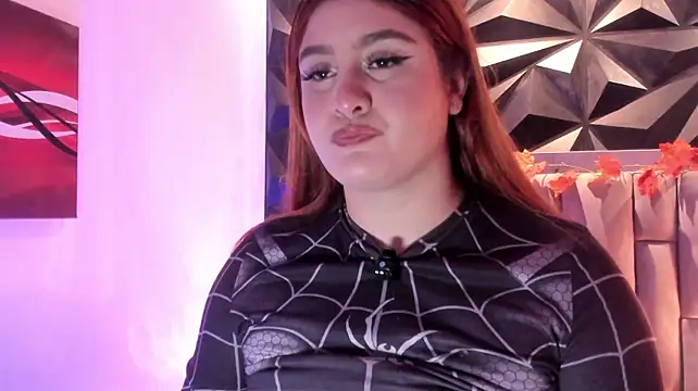 megan_whitee__
