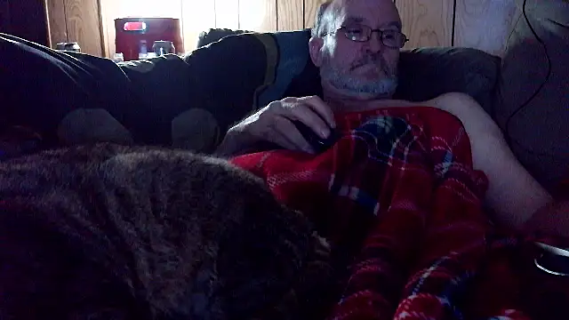 snickers1 (M grandpa) - to jerk off