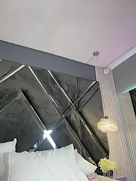 CoraimaSahin live cam on StripChat