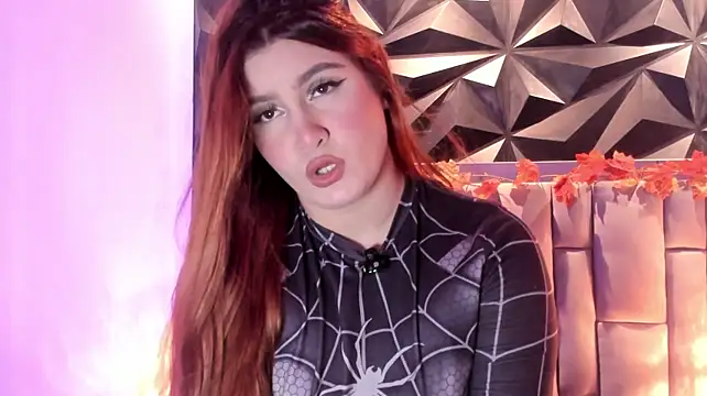 megan_whitee__