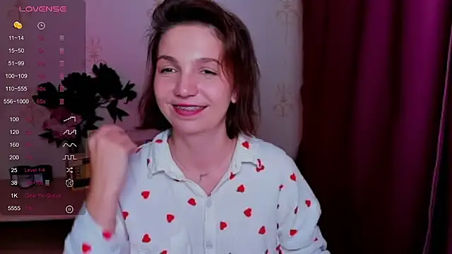 KindHazelHere_ webcam