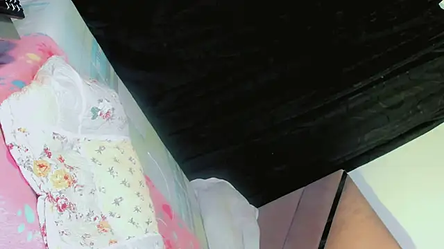 Keily_Tsx1 webcam