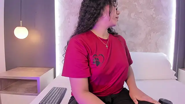 alysson_moon_ webcam
