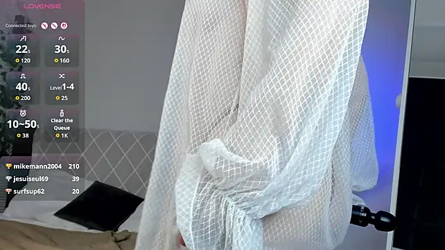 Kira_Adler live cam preview