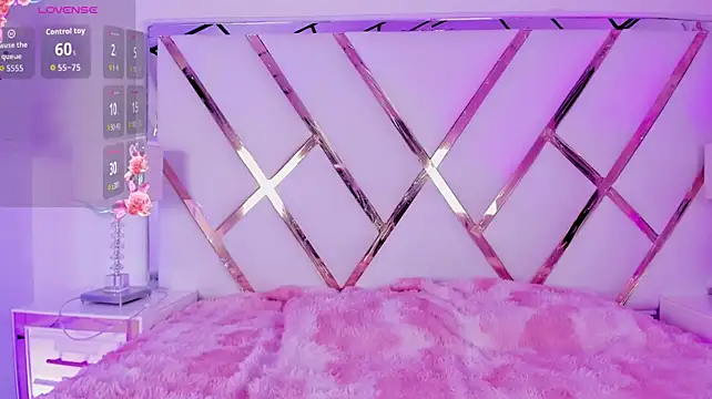 mia_cherryy webcam