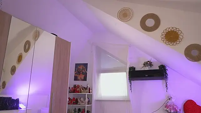 Amaliamour live sex cam