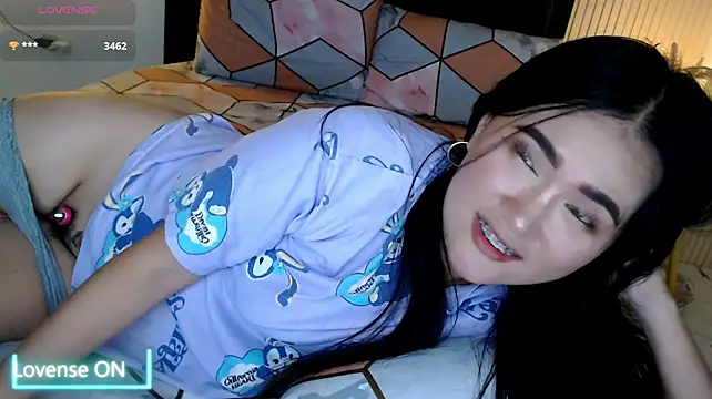simplykhate live cam on StripChat