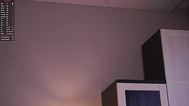 luvvele_a live cam on StripChat