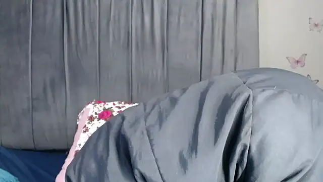 CUTEY_PIExXx live cam on StripChat