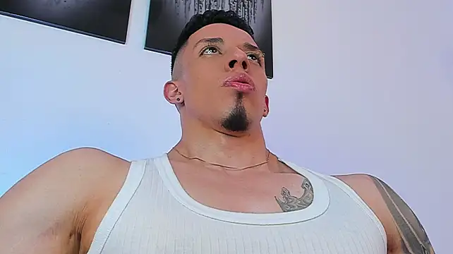 Angelo_Varek
