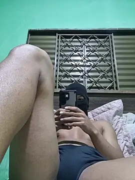 Guigui24677 webcam
