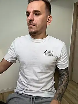 Huge_cock22cm live sex cam
