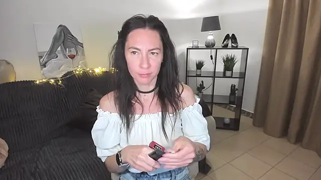 IngaRain live cam on StripChat