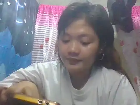 pretty_wild21 live cam on StripChat