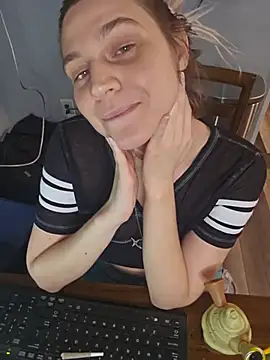 scarletsweb's live room