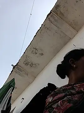 Pariraja_cute live cam preview