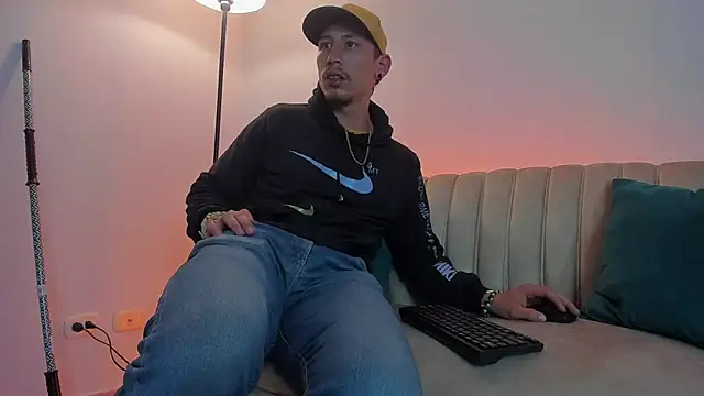 Valentino_Boss_