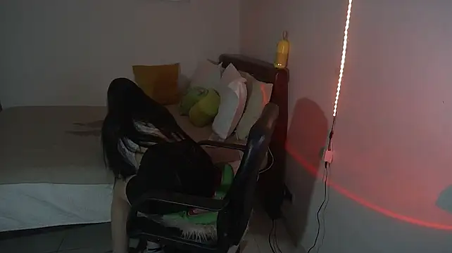 Frida_nymph webcam