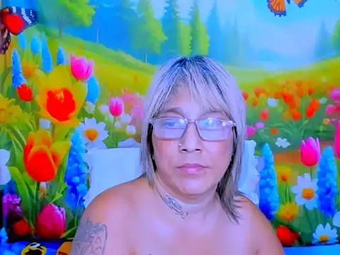 indianroxy webcam