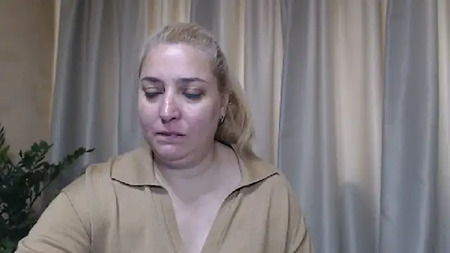 sweetpussy13 (Ask my age) - undress ,masturbate