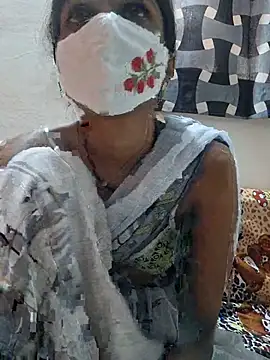 marathi_sayali (F young) - Full Nude and Oil Massage